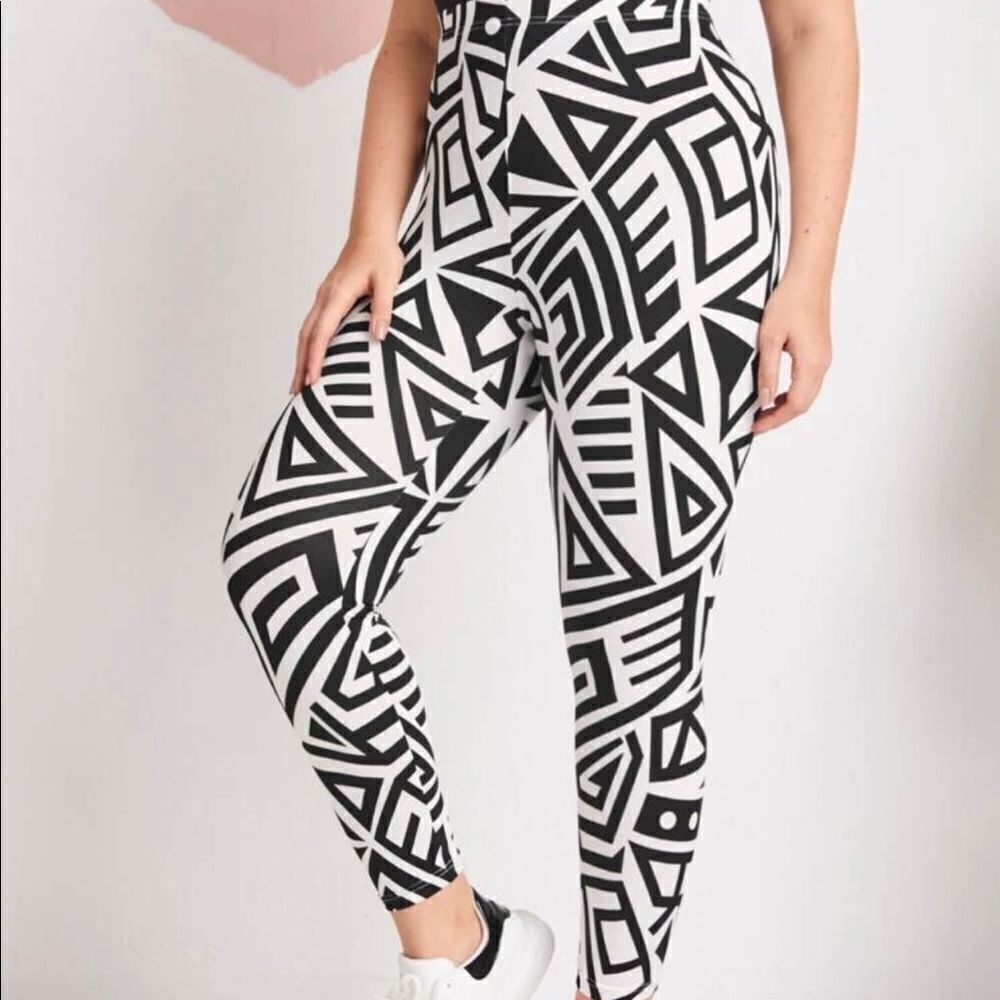 Geometric Print Pants - Picture 4 of 6